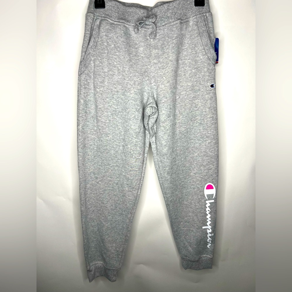 Champion girl, sweatpants, size extra large with pockets New With Tags